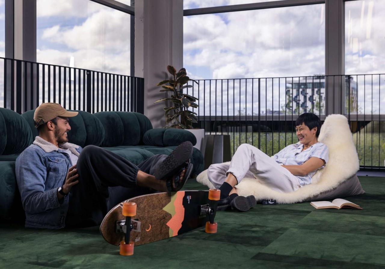Lylo Auckland Hotel Exterior photo Bean bag chairs